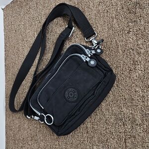 Kipling Black Crossbody Fanny Pack Convertible Bag Adjustable Straps Sz 9x6"
